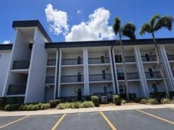 Single Family 1BR 1BA - 1740 PINE VALLEY DR UNIT 205, Fort Myers, FL