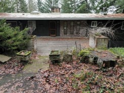 Single Family 1BR 2BA - 4304 SW HILLSIDE DR, Portland, OR