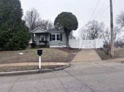 Single Family 2BR 1BA - 11135 OLD HALLS FERRY RD, Saint Louis, MO