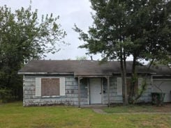 Single Family 2BR 1BA - 1502 PLEASANTVILLE DRIVE, Houston, TX