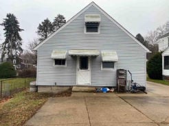 Single Family 2BR 1BA - 1643 27TH ST NE, Canton, OH