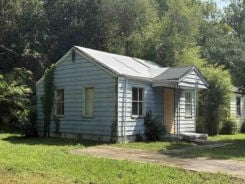 Single Family 2BR 1BA - 17 HOADLEY ST, Midfield, AL