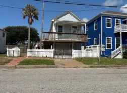 Single Family 2BR 1BA - 1707 18TH STREET, Galveston, TX