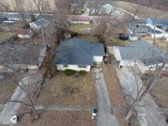 Single Family 2BR 1BA - 1930 E LEXINGTON DR, Terre Haute, IN