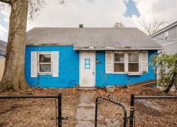 Single Family 2BR 1BA - 23 COMMANDER AVE, Hempstead, NY