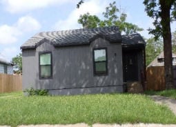 Single Family 2BR 1BA - 2425 JENNINGS AVE, Dallas, TX