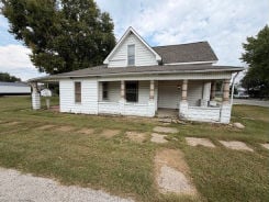 Single Family 2BR 1BA - 250 S Central St, Atlanta, IN