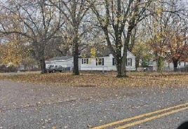 Single Family 2BR 1BA - 3564 BLUE CREEK RD, Benton Harbor, MI