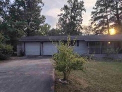 Single Family 2BR 1BA - 520 LEE DR, Thomson, GA