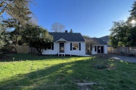 Single Family 2BR 1BA - 5808 Se Laurel St, Milwaukie, OR