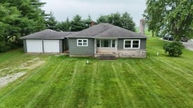 Single Family 2BR 1BA - 63 W 500 N, Urbana, IN