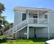Single Family 2BR 1BA - 709 38TH STREET, Galveston, TX