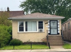 Single Family 2BR 1BA - 7227 S DAMEN, Chicago, IL
