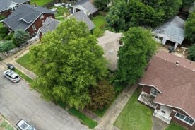 Single Family 2BR 1BA - 919 E MULBERRY ST, Evansville, IN