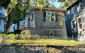 Single Family 2BR 1BA - 93 PLEASANT VALLEY AVE, Staten Island, NY