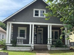 Single Family 2BR 2BA - 1463 METROPOLITAN PKWY SW, Atlanta, GA