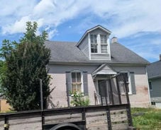 Single Family 2BR 2BA - 513 N JACKSON ST, Belleville, IL
