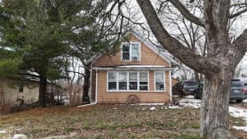 Single Family 2BR 2BA - 814 2ND ST, Nevada, IA