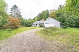 Single Family 2BR 2BA - 85 WESTPORT RD, Easton, CT