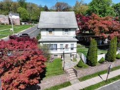 Single Family 3BR 1BA - 1 CALVIN TERRACE, West Orange, NJ