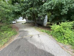 Single Family 3BR 1BA - 108 WORCESTER PROVIDENCE, Millbury, MA