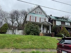 Single Family 3BR 1BA - 112 HAZEN PL, Sharon, PA