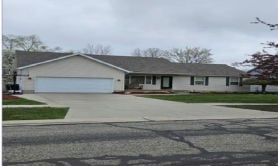 Single Family 3BR 1BA - 1220 EMERALD CT, Marysville, MI