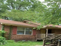 Single Family 3BR 1BA - 1806 S PITT STRE, Greenville, NC