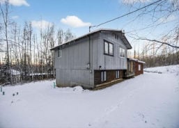 Single Family 3BR 1BA - 19535 SPRUCE CREST LN, Chugiak, AK