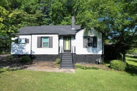 Single Family 3BR 1BA - 3049 DOGWOOD DR, Atlanta, GA