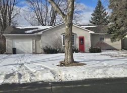 Single Family 3BR 1BA - 310 N ASH ST, Belle Plaine, MN