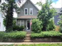 Single Family 3BR 1BA - 3226 15TH STREET C, Moline, IL