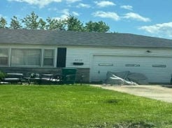 Single Family 3BR 1BA - 3275 E DUCHESS DRIVE, Decatur, IL