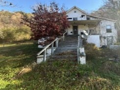 Single Family 3BR 1BA - 403 LOWER BRICEVILLE RD, Briceville, TN