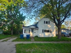 Single Family 3BR 1BA - 449 BOON ST, Cadillac, MI