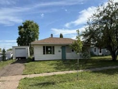 Single Family 3BR 1BA - 47 EDWARDS DR, Silver Bay, MN