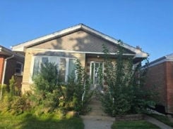 Single Family 3BR 1BA - 4918 S KILPATRICK AVE, Chicago, IL