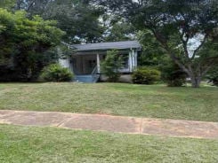 Single Family 3BR 1BA - 504 S 5TH ST, Mccomb, MS