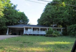 Single Family 3BR 1BA - 5052 W MOUNTAIN ST, Stone Mountain, GA