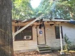 Single Family 3BR 1BA - 6862 COLONIAL TER, Mobile, AL
