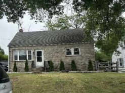 Single Family 3BR 2BA - 1077 WARREN ST, Pottstown, PA