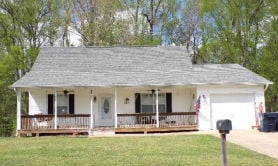 Single Family 3BR 2BA - 112 CHRISTOPHER DR, Chickamauga, GA