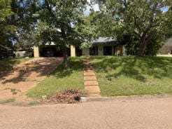 Single Family 3BR 2BA - 116 SPANISH OAK DR, Clinton, MS