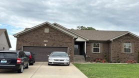 Single Family 3BR 2BA - 11717 TAYLOR RAE DR, Louisville, KY