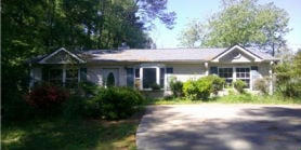 Single Family 3BR 2BA - 1197 WARREN DR, Riverdale, GA
