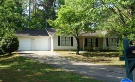 Single Family 3BR 2BA - 1243 WINSLOW DR, Jonesboro, GA