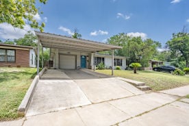 Single Family 3BR 2BA - 145 Addax Dr, San Antonio, TX