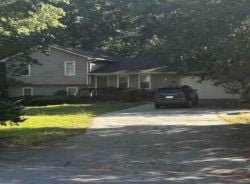 Single Family 3BR 2BA - 15 CARMEN CT, Newnan, GA