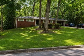 Single Family 3BR 2BA - 1557 MILL ACRES DR SW, Atlanta, GA