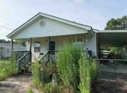 Single Family 3BR 2BA - 18119 Davie Drive, Ponchatoula, LA